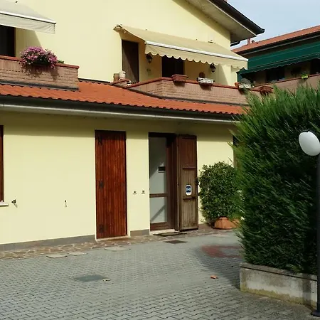Bed & Breakfast Al Brutto Anatroccolo *